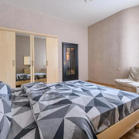 公寓式酒店 Paphos Gardens Holiday Resort *